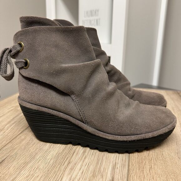 FLY London Boots Yama Wedge Ankle Booties EU 37 US 6.5/7 Grey Suede Slouchy Boot - Picture 1 of 9